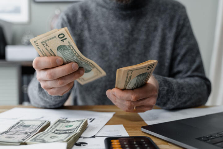 How to Improve Your Cash Flow With Simple Money Habits
